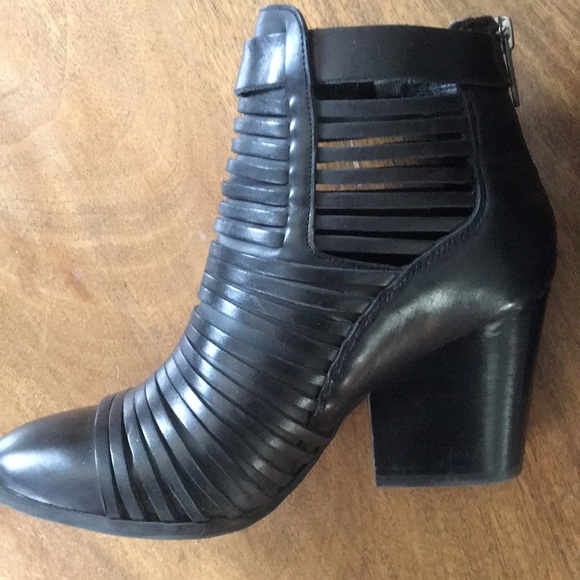 SOLD Circus Sam Edleman Black Desert Boots - Picture 3 of 5